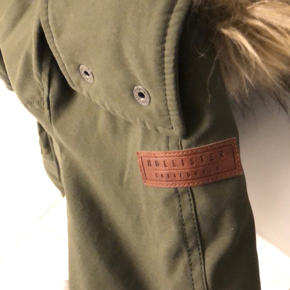 Hollister Green Winter Coat View 3